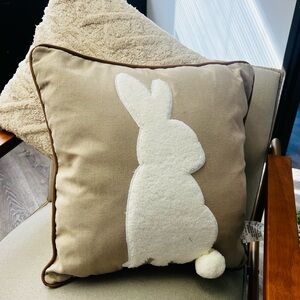Throw pillow Bunny